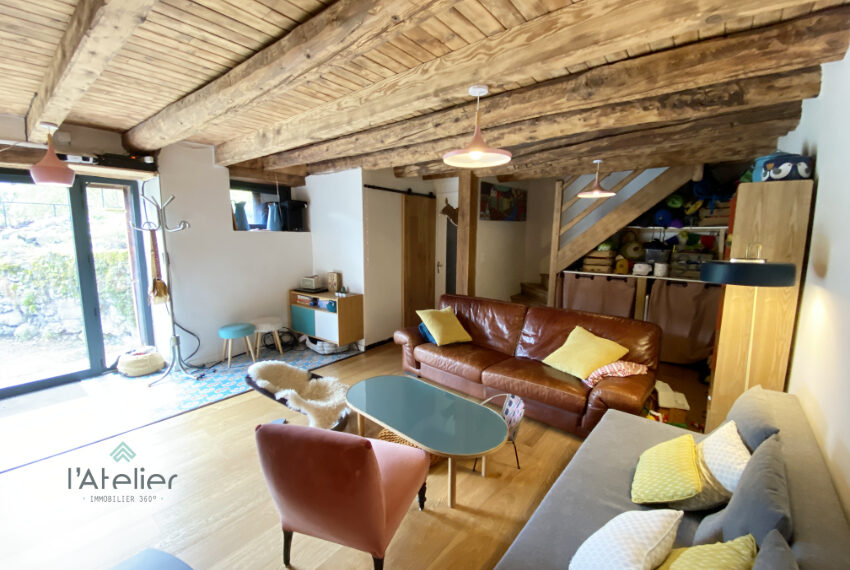 latelier_immo_maison_village_salon_3