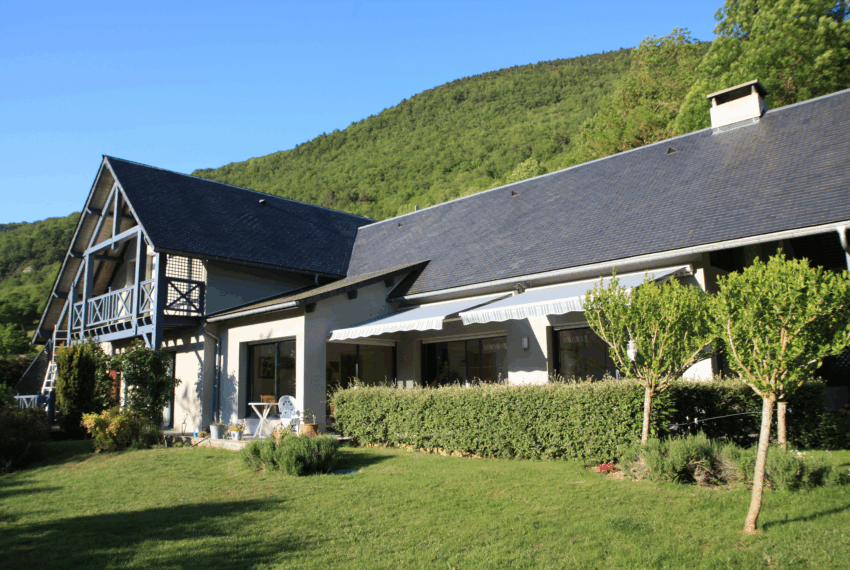 1facade maison grézian.JPG