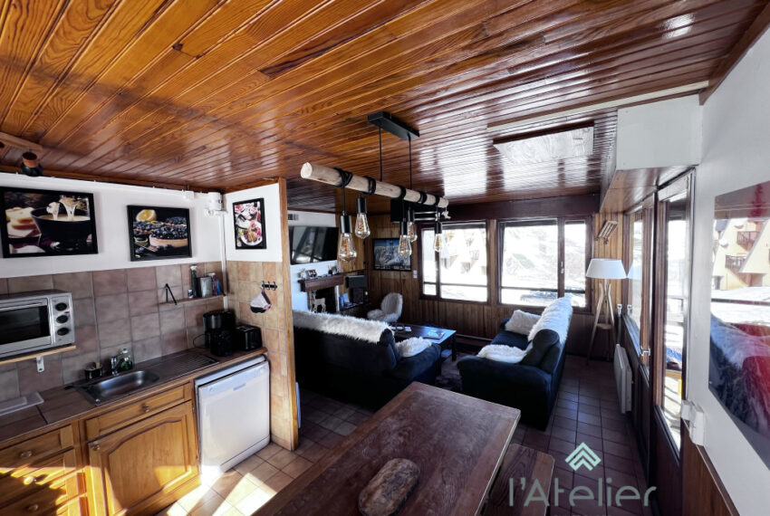 chalet-pladadet-saintlarysoulan-vue-montagnes-pistes-valleedaure-hautespyrenees-investissement-bois-acheter-achat-hiver-latelierimmo.com-12
