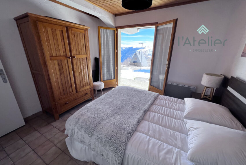 chalet-pladadet-saintlarysoulan-vue-montagnes-pistes-valleedaure-hautespyrenees-investissement-bois-acheter-achat-hiver-latelierimmo.com-14