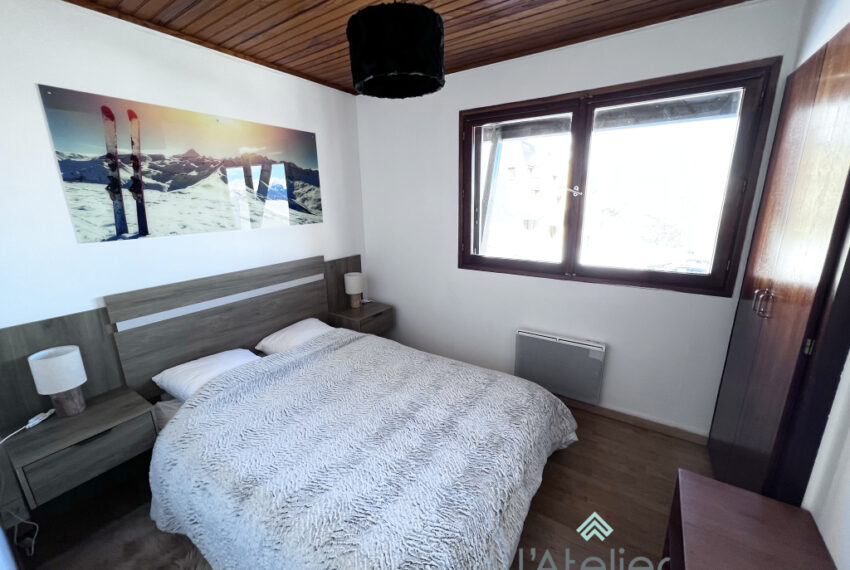 chalet-pladadet-saintlarysoulan-vue-montagnes-pistes-valleedaure-hautespyrenees-investissement-bois-acheter-achat-hiver-latelierimmo.com-5