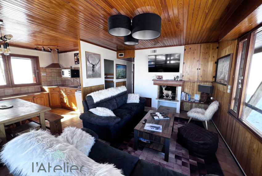 chalet-pladadet-saintlarysoulan-vue-montagnes-pistes-valleedaure-hautespyrenees-investissement-bois-acheter-achat-hiver-latelierimmo.com-9