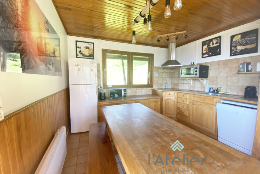 chalet-pladadet-saintlarysoulan-vue-montagnes-pistes-valleedaure-hautespyrenees-investissement-bois-acheter-achat-latelierimmo.com-3