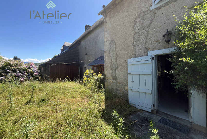 maison-village-heches-saintlarysoulan-investissement-achat-acheter-montagnes-maisonfamiliale-pierres-ardoises-bois-jardin-valleedaure-hautespyrenees-latelierimmo.com-11