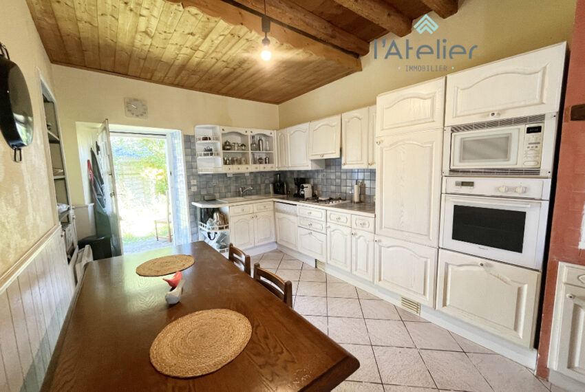 maison-village-heches-saintlarysoulan-investissement-achat-acheter-montagnes-maisonfamiliale-pierres-ardoises-bois-jardin-valleedaure-hautespyrenees-latelierimmo.com-7