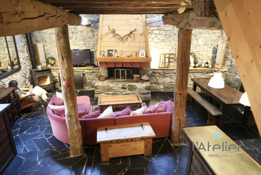 maison-grange-pierres-bois-vue-montagnes-valleedaure-hautespyrenees-cadeac-authentique-ski-nature-achat-acheter- investissement-latelierimmo.com-5