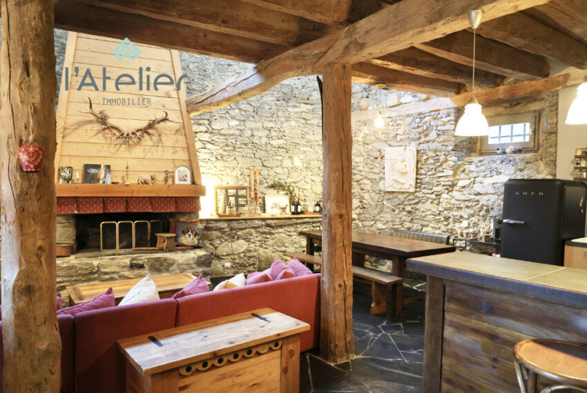 maison-grange-pierres-bois-vue-montagnes-valleedaure-hautespyrenees-cadeac-authentique-ski-nature-achat-acheter- investissement-latelierimmo.com-7