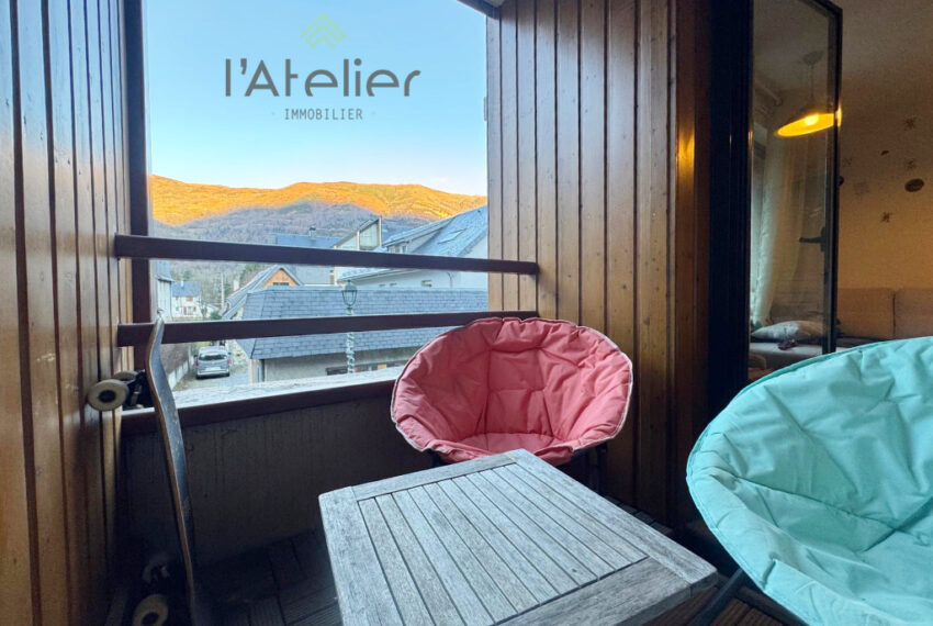 appartement-T2-valleedaure-hautespyrenees-ski-montagnes-investissement-achat-acheter-immobilier-village-saintlarysoulan-vue-centre-balcon-pierres-bois-residence-latelierimmo.com-9