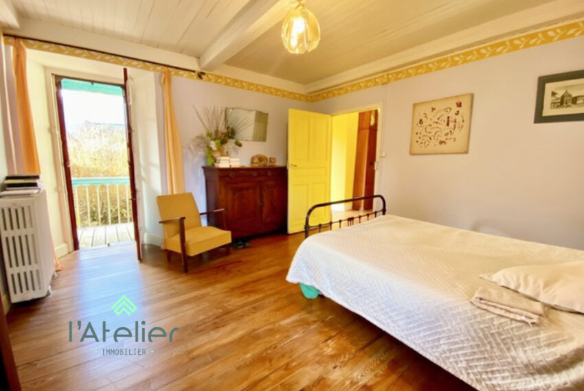 maison-grange-pierres-bois-village-montagnes-acheter-achat-investissement-ski-hautespyrenees-valleedaure-vielleaure-saintlarysoulan-vue-latelierimmo.com-3