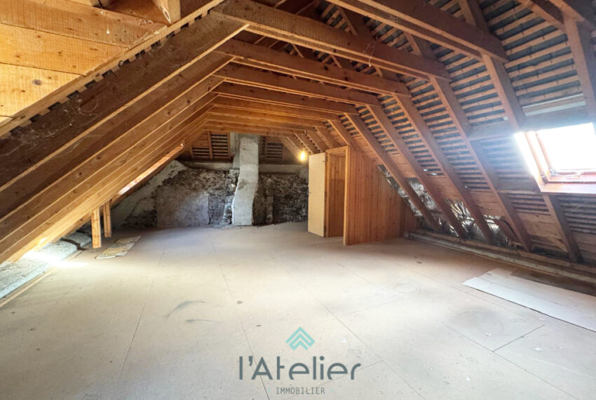 maison-grange-pierres-bois-village-montagnes-acheter-achat-investissement-ski-hautespyrenees-valleedaure-vielleaure-saintlarysoulan-vue-latelierimmo.com-6