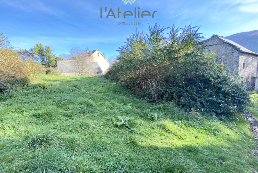 maison-heches-saintlarysoulan-hautespyrenees-valleedaure-ski-montagnes-investissement-renovation-pierres-bois-ardoise-jardin-nature-tradition-authenticite-brut-latelierimmo.com-17