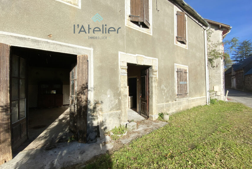 maison-heches-saintlarysoulan-hautespyrenees-valleedaure-ski-montagnes-investissement-renovation-pierres-bois-ardoise-jardin-nature-tradition-authenticite-brut-latelierimmo.com-3