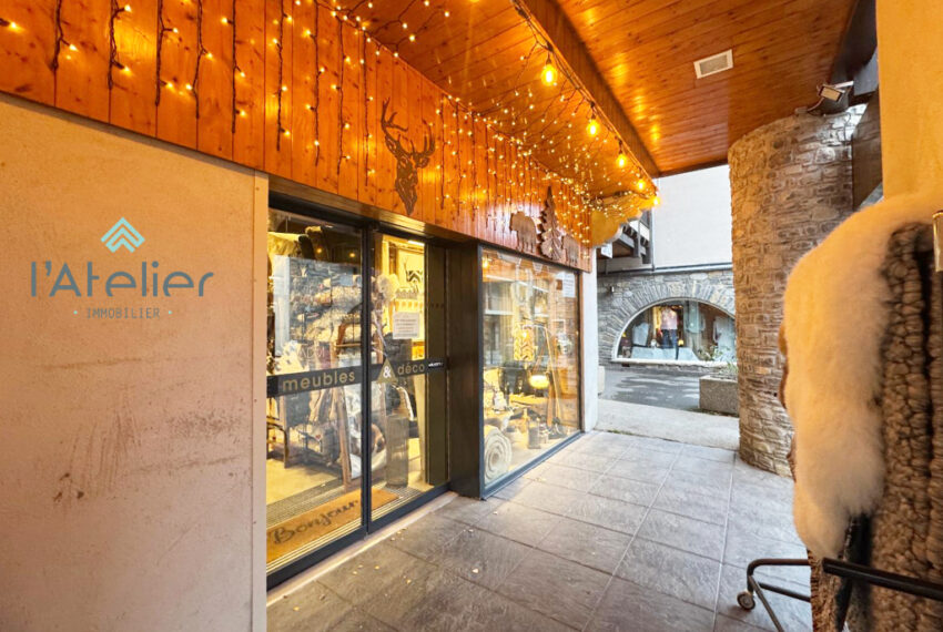 fondsdecommerce-ladndesmontagnes-valleedaure-saintlarysoulan-hautespyrenees-montagnes-lesfermesdesaintlary-magasin-déco-acheteachat-investissement-emplacement-latelierimmo.com-9