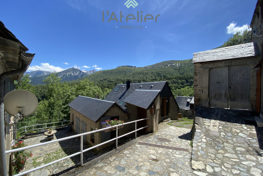 20-maison-village-soulan-saintlarysoulan-valleedaure-hautespyrenees-montagnes-grange-bois-pierres-vue-acheter-achat-investissement-exclusivite-latelierimmo.com