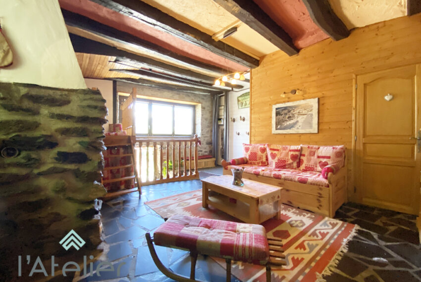 5-maison-village-soulan-saintlarysoulan-valleedaure-hautespyrenees-montagnes-grange-bois-pierres-vue-acheter-achat-investissement-exclusivite-latelierimmo.com