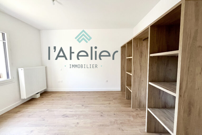 T2-neuf-investissement-montagnes-vefa-achat-immobilier-hautespyrénnées-saintlarysoulan-pierres-bois-vue-balcon-chalet-latelierimmo.com 4