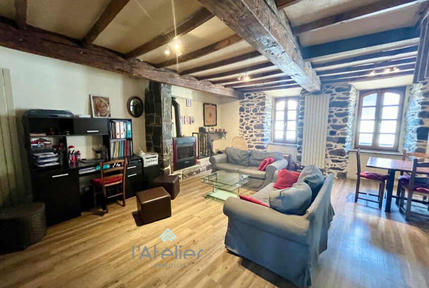 maison-hautespyrenees-t6-guchen-saintlarysoulan-ski-residenceprincipale-investissementlocatif-valleedaure-montagnes-village-secteuraurelouron-marchanddebien-gite-chambredhotes-latelierimmo.com-2
