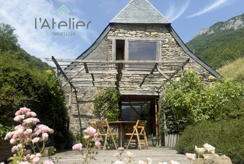 35-propriété-sarrancolin-beyrede-saintlarysoulan-grange-paradis-montagnes-achat-acheter-investissement-bonheur-verdure-fleurs-hautespyrenees-valleedaure-latelierimmo.com