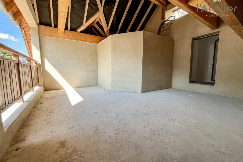 B207-T2-neuf-investissement-montagnes-vefa-achat-immobilier-hautespyrennees-saintlarysoulan-pierres-bois-vue-balcon-leschaletsdor-latelierimmo.com-15