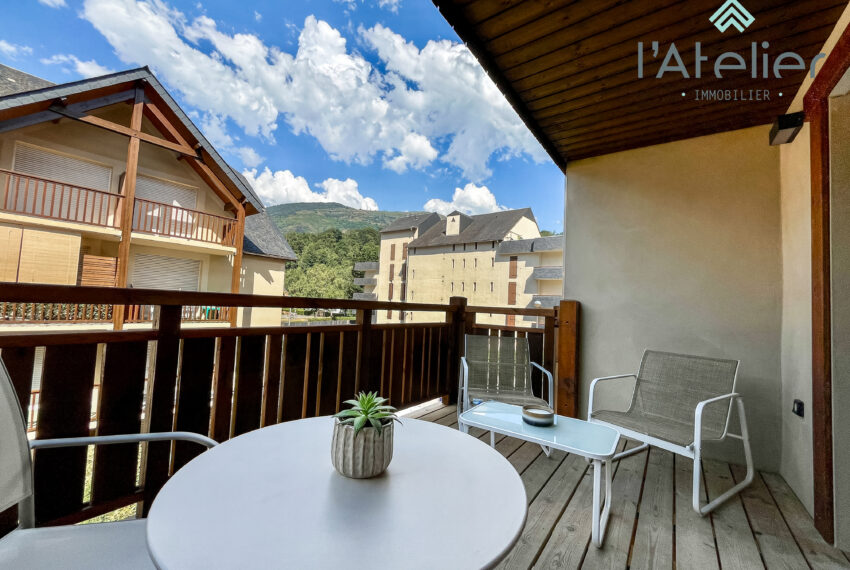 B207-T2-neuf-investissement-montagnes-vefa-achat-immobilier-hautespyrennees-saintlarysoulan-pierres-bois-vue-balcon-leschaletsdor-latelierimmo.com-7