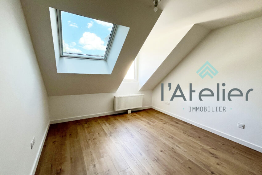 T4-duplex-neuf-pyrennees-investissement-location-montagnes-vefa-achat-immobilier-hautespyrénnées-saintlarysoulan-pierres-bois-vue-balcon-chalet-prestige-latelierimmo.com-6
