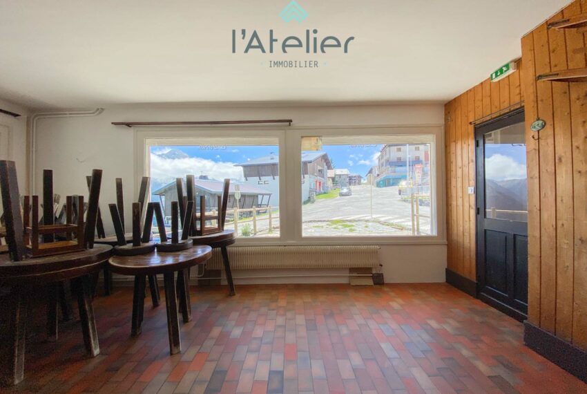 chalet-pladadet-saintlarysoulan-montagnes-vue-ski-pistes-investir-achat-acheter-investissement-vacances-logement-creperie-appartement-neige-location-9