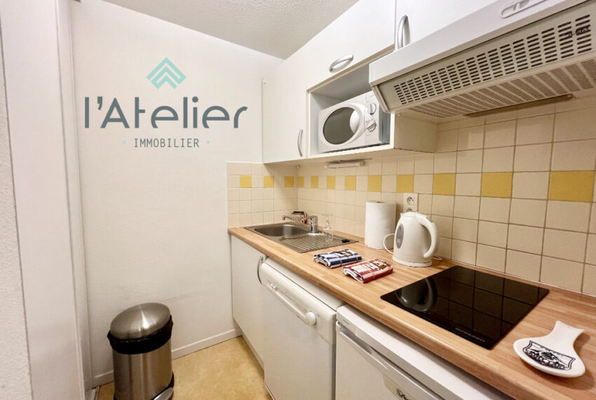 hiver-ete-saison-ski-snowboard-appartement-piscine-couchages-saintlarysoulan-altiservice-t2-location-balcon-exterieur-latelierimmo.com-6