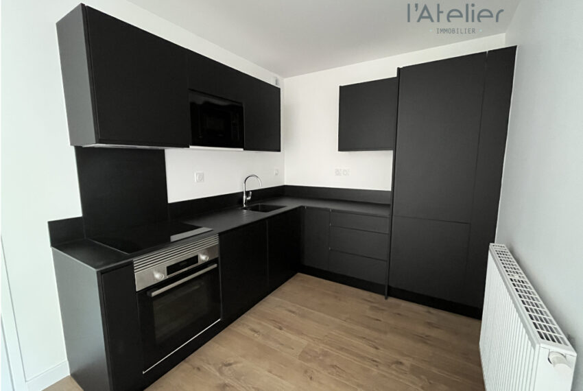 T4-duplex-neuf-eiffage-investissement-montagnes-vefa-achat-immobilier-hautespyrennees-saintlarysoulan-pierres-bois-vue-balcon-chalet-latelierimmo.com 2